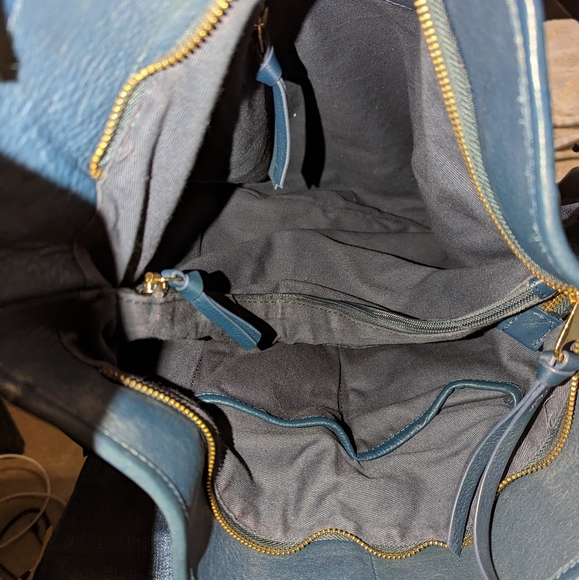 I Maletesa: Made in Italy, Genuine Leather Tote, Navy 👜 - Picture 8 of 11